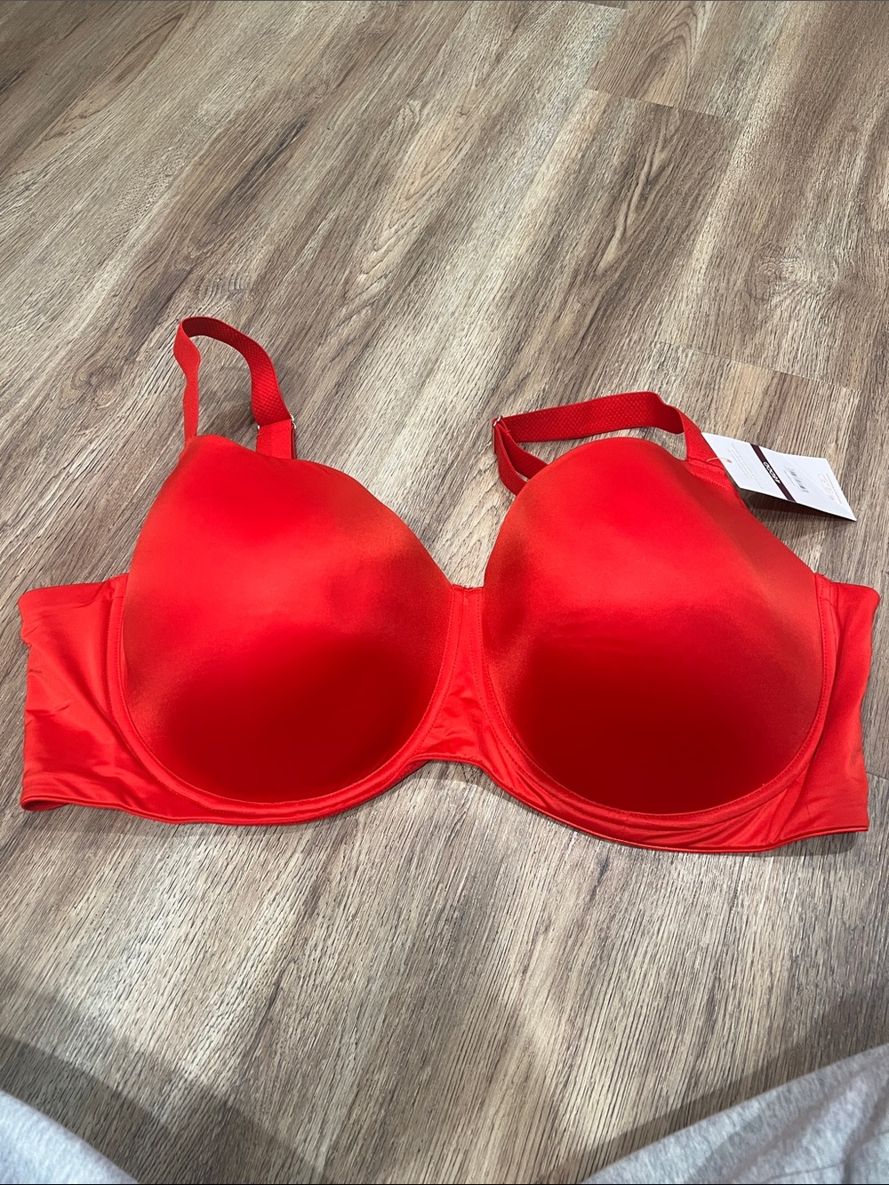 Everyday Smooth Red T-Shirt Bra with Light Support